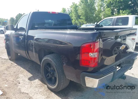 2008 Chevrolet Silverado 1500 Work Truck z USA, uszkodzony, nr VIN 1GCEC14C58Z195446